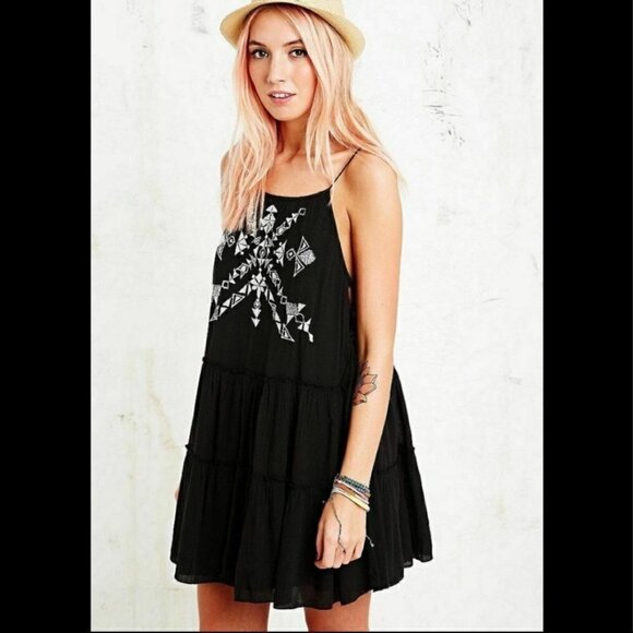 Mieeion Aztec Embroidered Dress S - Picture 2 of 7